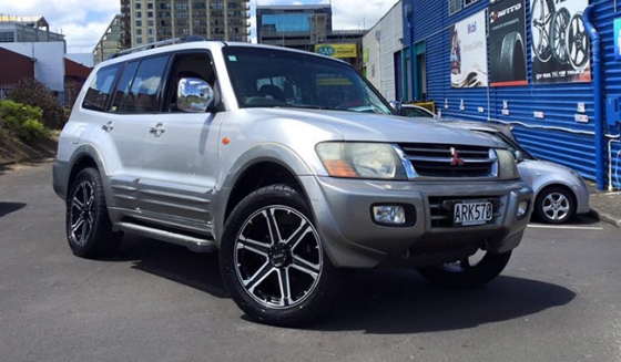 Mitsubishi Pajero on Advanti Monsoon