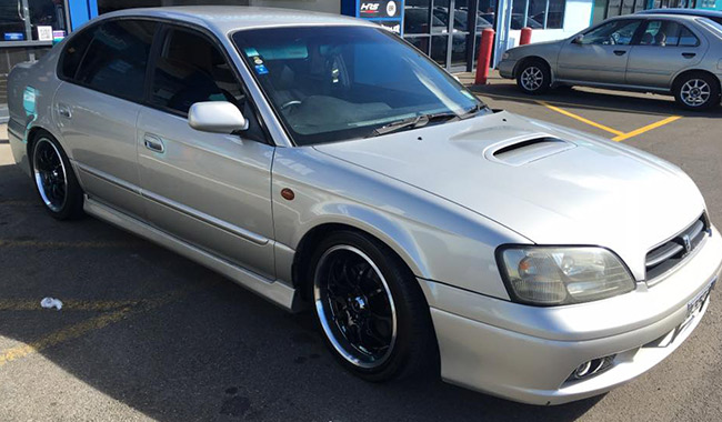 Subaru Legacy on Advanti Motorismo