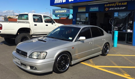 Subaru Legacy on Advanti Motorismo